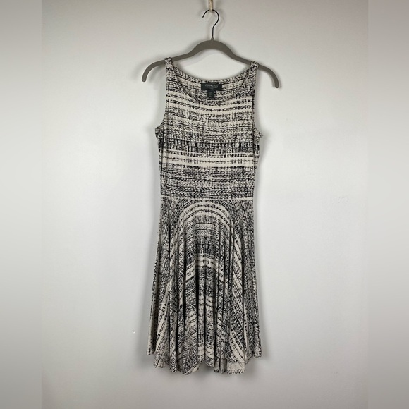 Coercion Black and White Sleeveless Static Print Dress, Size Small - Picture 1 of 9